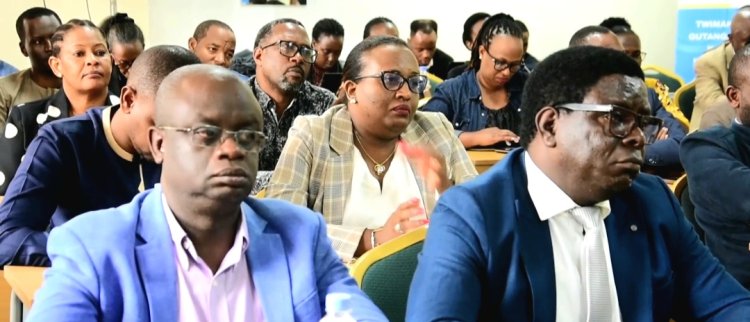 Abanyamategeko ba Leta barasaba gubabwa agaciro mu byemezo bifatwa mu bigo bakoramo