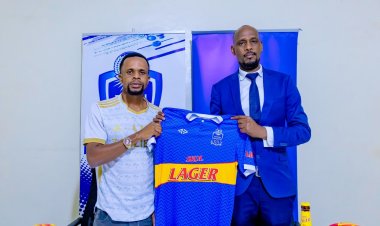 Rayon Sports yasinyishije umukinnyi mushya