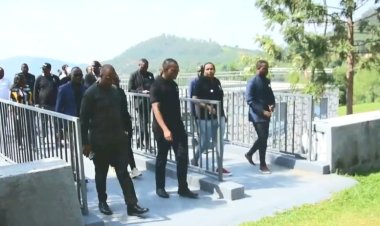 Abahesha b'inkiko b'umwuga baranenga abanyamategeko bagize uruhare muri jenoside yakorewe abatutsi