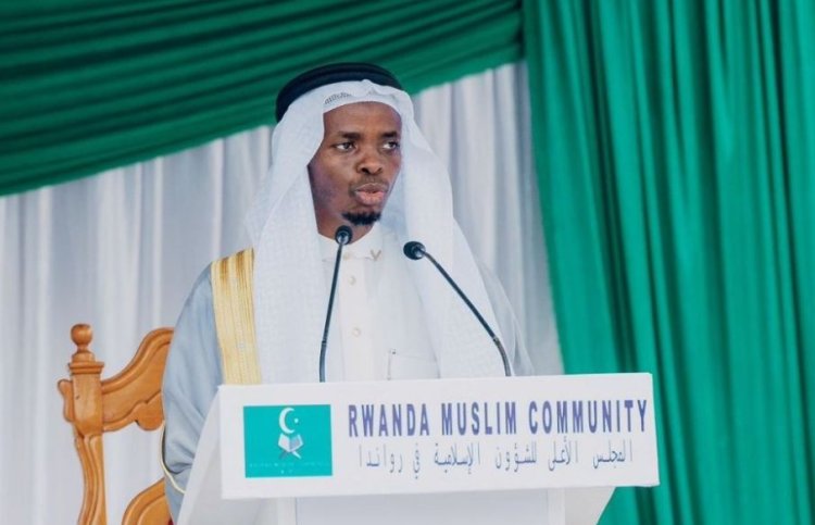 Mufti w’u Rwanda yasabye Abayisilam gukomeza kubaha Imana no kubaha amategeko yayo bagakunda igihugu
