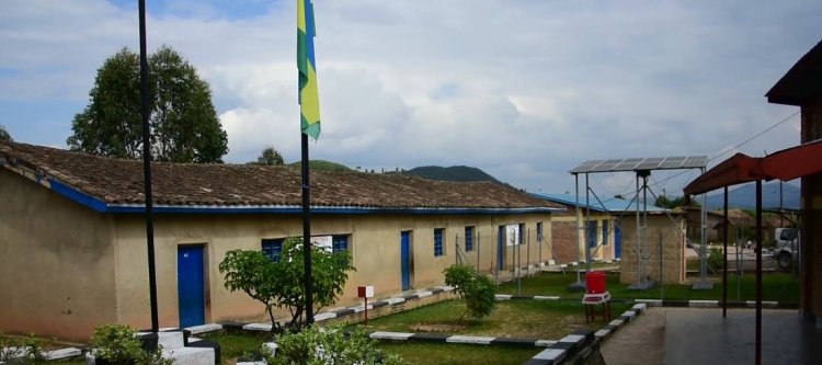 Nyamagabe - Gorwe: Ishuri n'abaturage babangamiwe no kutagira amazi meza