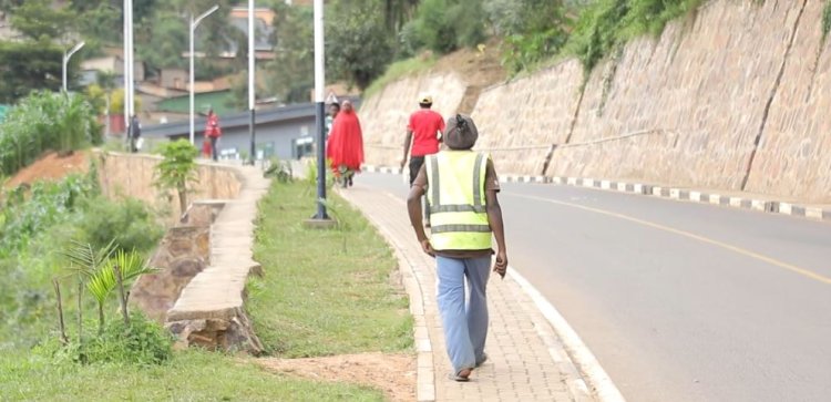 Abanyarwanda barasaba ko hashyirwaho amategeko ahana aboherereza abandi amahembe ndetse n'uburozi