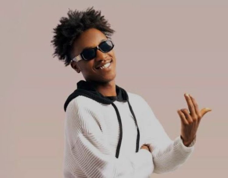 Bruce The 1st yateguje album ye yambere