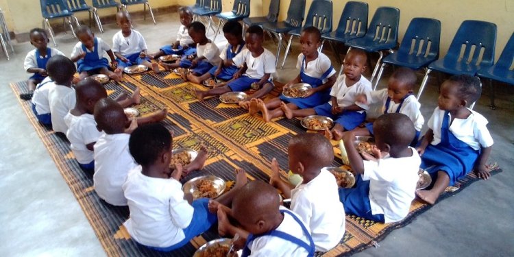 Haracyari icyuho mu bana bitabira amashuri y'inshuke, ababyeyi bafite imbogamizi