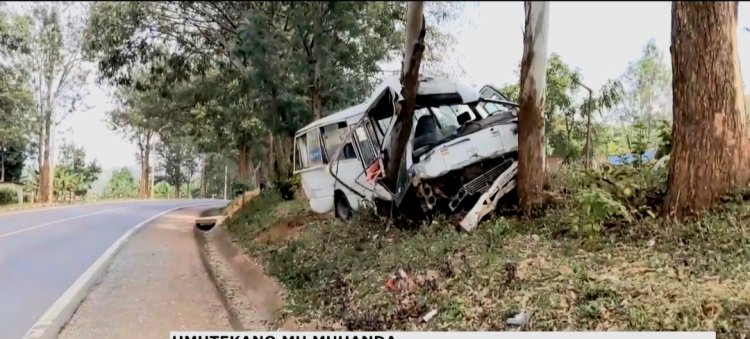 Barasaba ko ahakunda kubera impanuka ku muhanda Rwamagana-Kigali hashyirwa ibyapa  biburira abashoferi