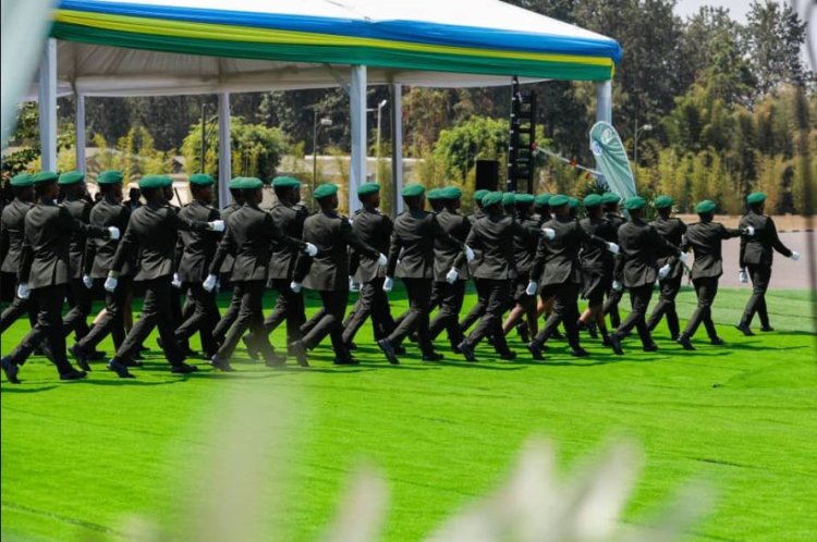 Gako: Ba Ofisiye basoje amasomo muri Kaminuza y'u Rwanda (Amafoto)