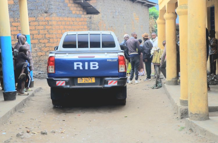 Burera: Umukobwa yishe nyina amuteye icyuma mu mutima, ubuyobozi bushinjwa kurangara