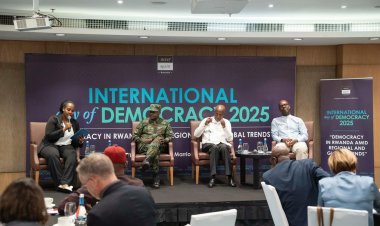 “Ibidutanya ntibikwiye kudusenya, bikwiye kutubera inzira ikomeza demukarasi yacu.”  Ubutumwa bwa Never Again Rwanda.