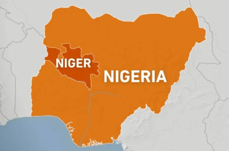 Abantu 60 bari bagiye gutabara baguye mu mpanuka y’ubwato