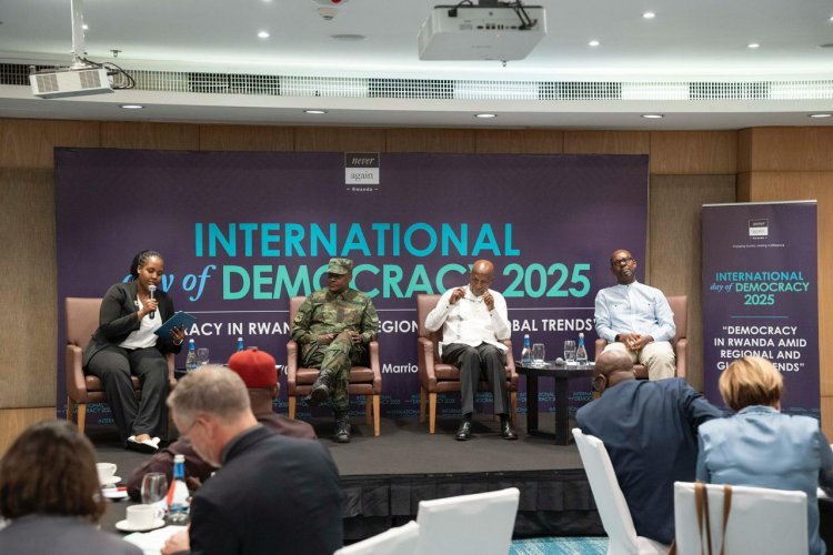 “Ibidutanya ntibikwiye kudusenya, bikwiye kutubera inzira ikomeza demukarasi yacu.”  Ubutumwa bwa Never Again Rwanda.