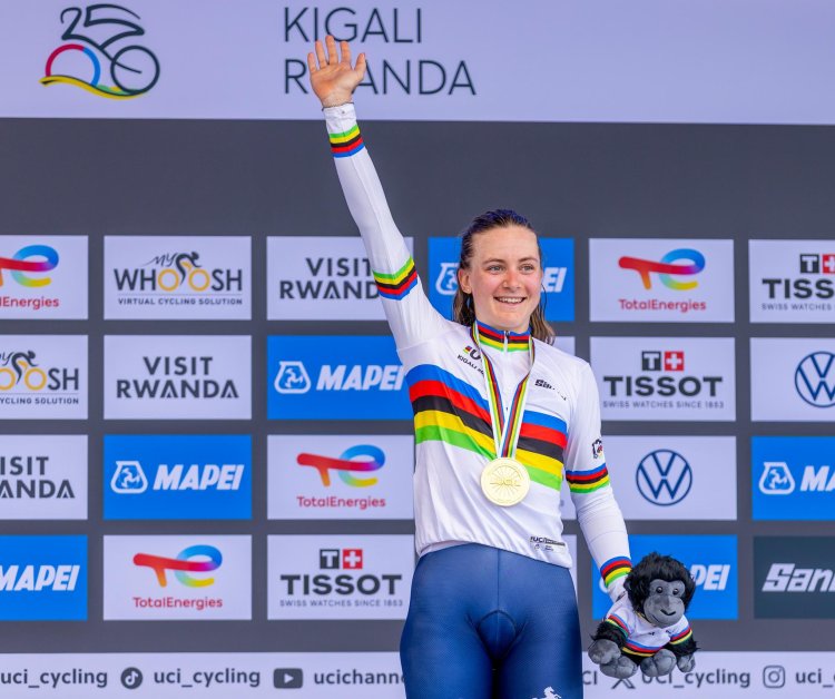 #UCI25: Umwongerezakazi Backstedt yegukanye umudali wa Zahabu, Abanyarwandakazi basoreza mu myanya ya nyuma ( amafoto)