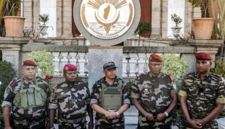 Madagascar: Ishami rya gisirikare ryafashije Rajoelina kujya ku butegetsi niryo ryamuhiritse