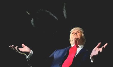 Perezida Trump yarakariye Macron, ateguza kuzamura imisoro kuri divayi na shampanye byo mu Bufaransa