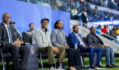 Amavubi atanze isomo rya ruhago kuri Grenada imbere ya Perezida Kagame