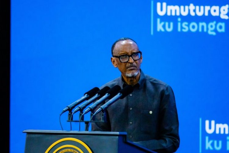 Perezida Kagame yasabye abayobozi kunoza imikorere cyangwa bakava mu nshingano
