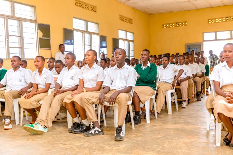 Ikigero cy'imyaka itajyanye n'umwaka bigamo, imbogamizi mu myigire y'abanyeshuri bo  mu  Rwanda 