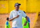 FERWAFA yabujije Haringingo gutoza Rayon Sports ibibazo afitanye na kiyovu Sports bitaracyemuka