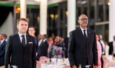 Mu mafoto: Perezida Kagame mu musangiro w’abakuru b’ibihugu bitabiriye ‘Africa Forward Summit’