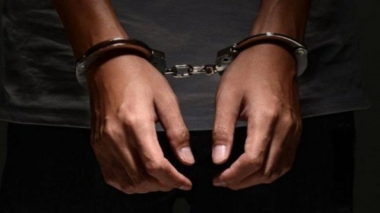 Abayobozi bane batawe muri yombi bakekwaho gutanga ibyangombwa byo kubaka binyuranyije n’amategeko