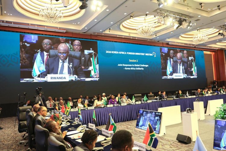 Minisitiri Amb Nduhungirehe yatangaje  ko u Rwanda rwiteguye gukomeza gushimangira ubufatanye na Korea