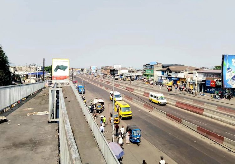 Imyigaragambyo yahamagajwe n'abatavuga rumwe n'ubutegetsi yahagaritse urujya n'uruza muri Kinshasa